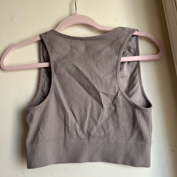 Tan/Gray Garage Top - Picture 3 of 4